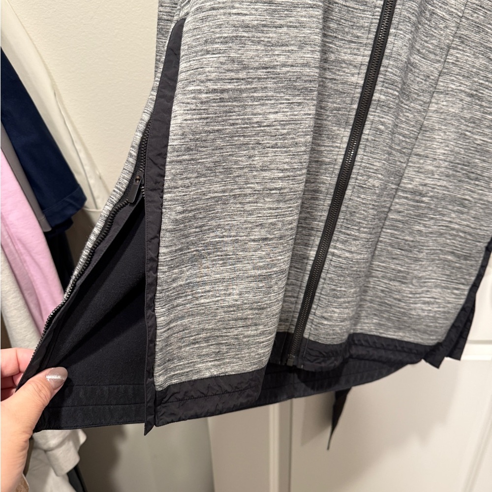 Lululemon jacket size 12
